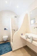 Santorini Villatzio Suites