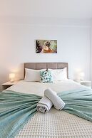 Santorini Villatzio Suites