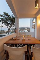 Santorini Villatzio Suites