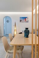 Santorini Villatzio Suites