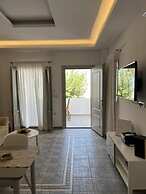 Santorini Villatzio Suites