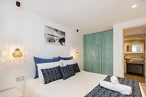 Santorini Villatzio Suites