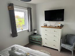 22 Longstone Park