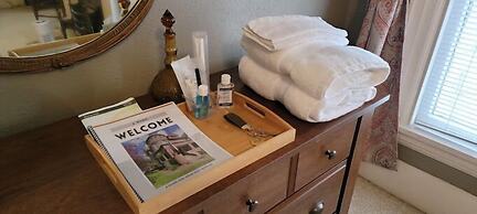 The Kings Throne Inn and Guest House