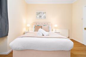 Pretty House in Popular Harborne