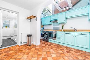 Pretty House in Popular Harborne