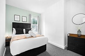 Spacious Home in Harborne