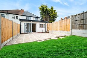 Deluxe House in Harborne