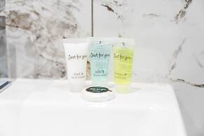 Deluxe House in Harborne