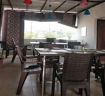 Priya Hotel