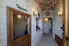 By Yüksel Cave Hotel