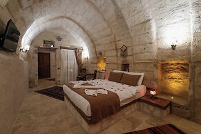 By Yüksel Cave Hotel