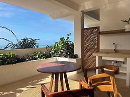 Aluna Beach Apartments