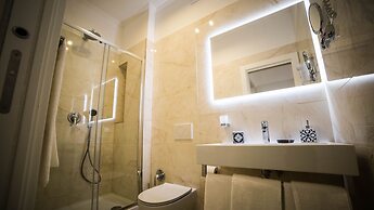 St. Peter Area Luxury Suites