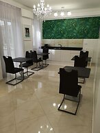 St. Peter Area Luxury Suites