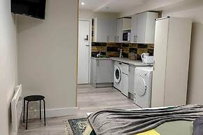 Lovely Studio Ealing