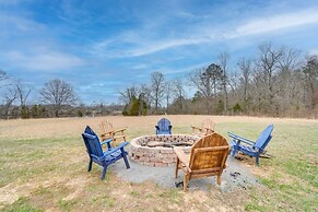 Riverfront Dayton Getaway on 700 Wooded Acres!