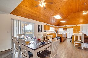 Riverfront Dayton Getaway on 700 Wooded Acres!