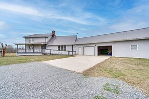 Riverfront Dayton Getaway on 700 Wooded Acres!