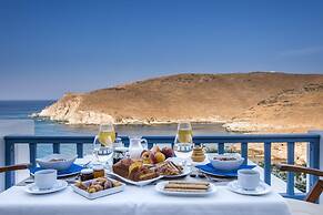 Inviting 8-bed Villa in Ermoupoli - Villa Blueros