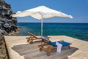 Inviting 8-bed Villa in Ermoupoli - Villa Blueros