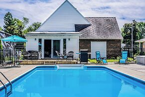 Cozy Tiffin House w/ Private Pool: 1 Mi to Town!