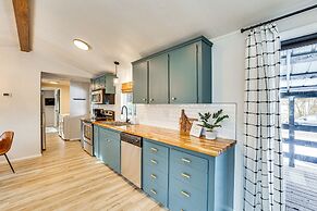 Downtown Cascade Vacation Rental < 1 Mi to Lake!