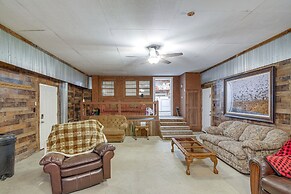 Expansive Wheatley Home ~ 65 Mi to Memphis!