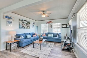 Walk to Shore: Surfside Beach Home w/ Balcony!