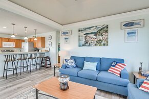 Walk to Shore: Surfside Beach Home w/ Balcony!