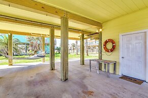 Walk to Shore: Surfside Beach Home w/ Balcony!
