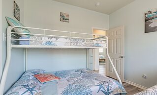 Walk to Shore: Surfside Beach Home w/ Balcony!