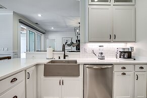 Idyllic Murrells Inlet Home < 1 Mi to Marsh Walk