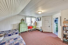 Eclectic Wildomar Home: 6 Mi to Santa Rosa Plateau