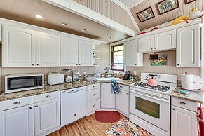 Eclectic Wildomar Home: 6 Mi to Santa Rosa Plateau