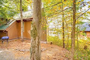 Pet-friendly Cabin Overlooking Sleepy Hollow Lake