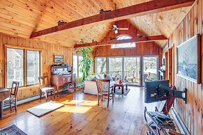 Pet-friendly Cabin Overlooking Sleepy Hollow Lake