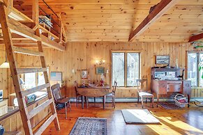 Pet-friendly Cabin Overlooking Sleepy Hollow Lake