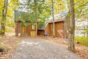 Pet-friendly Cabin Overlooking Sleepy Hollow Lake