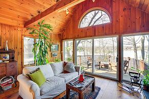 Pet-friendly Cabin Overlooking Sleepy Hollow Lake