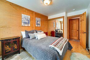 Truckee Resort Condo w/ Shuttle + Hot Tub Access!