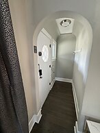 Spacious Retreat Near Convention Centers 4 Bedroom Home by RedAwning