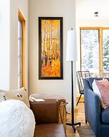 8 Happy Trails 4 Bedroom Home by RedAwning