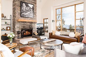 8 Happy Trails 4 Bedroom Home by RedAwning