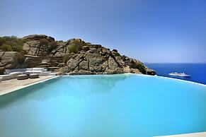 Immaculate 5-bed Villa in Klouvas - Villa Alkmini