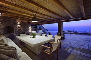 Immaculate 5-bed Villa in Klouvas - Villa Alkmini