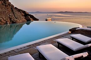 Immaculate 5-bed Villa in Klouvas - Villa Alkmini