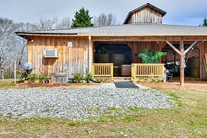 Clarkesville 'rustic Hideaway' on 38-acre Farm!