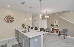 Riverside At Storey Lake By Shine Villas 5 Bedroom Townhouse