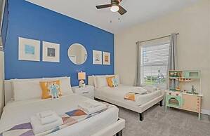 Riverside At Storey Lake By Shine Villas 5 Bedroom Townhouse